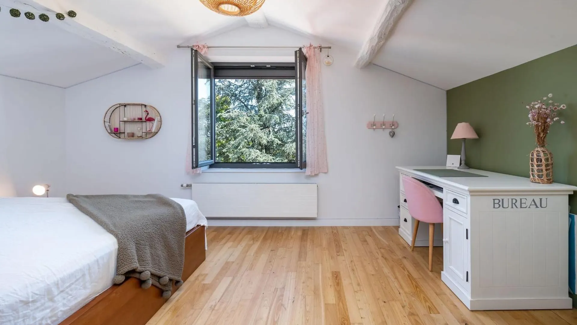 Les cèdres bleus - Beautiful house with pool and garden Villa Brindas 0*,  Fransa