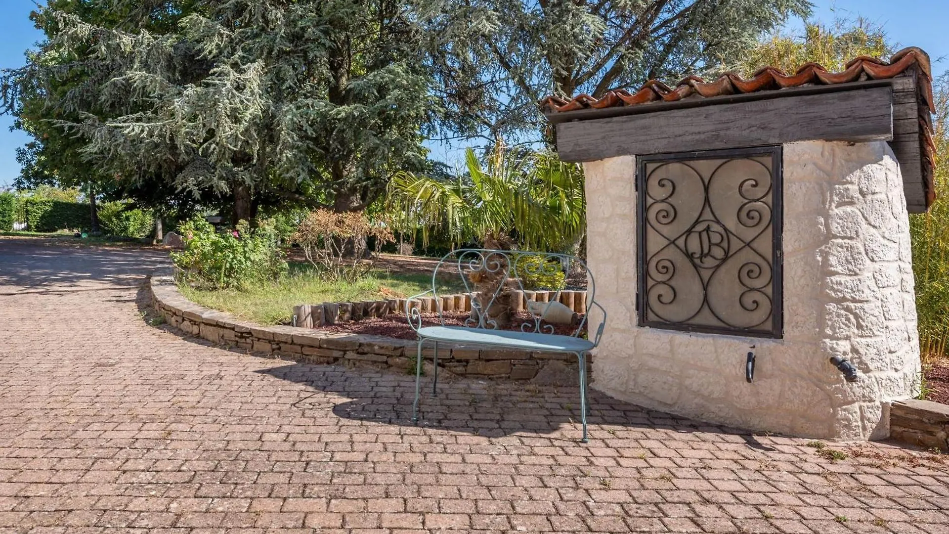 Les cèdres bleus - Beautiful house with pool and garden Villa Brindas