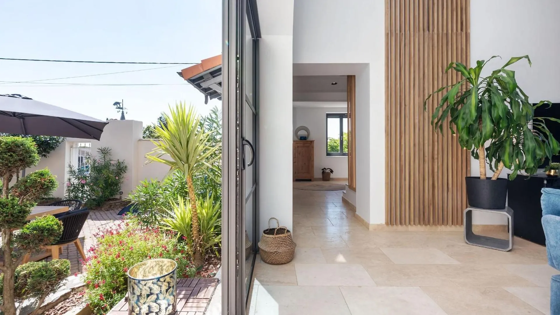 Les cèdres bleus - Beautiful house with pool and garden Villa Brindas