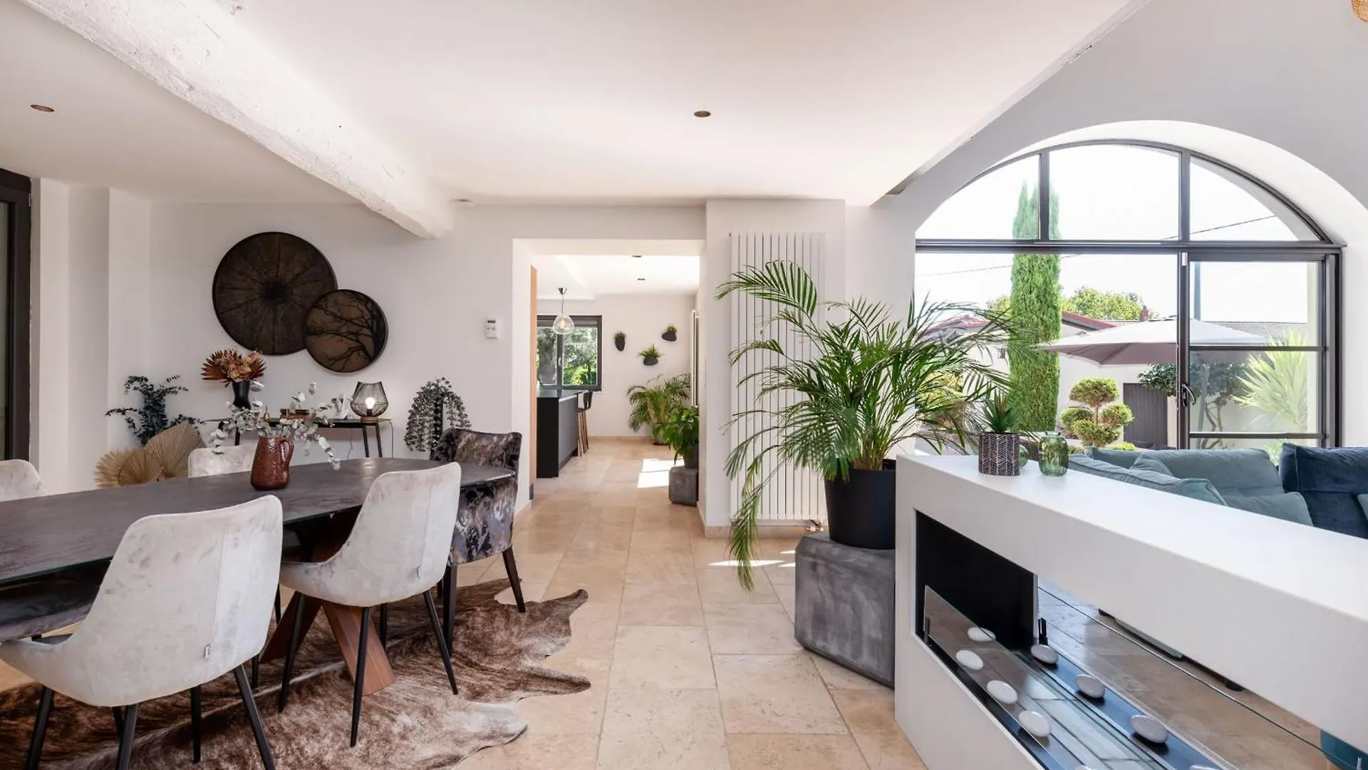 Les cèdres bleus - Beautiful house with pool and garden Villa Brindas
